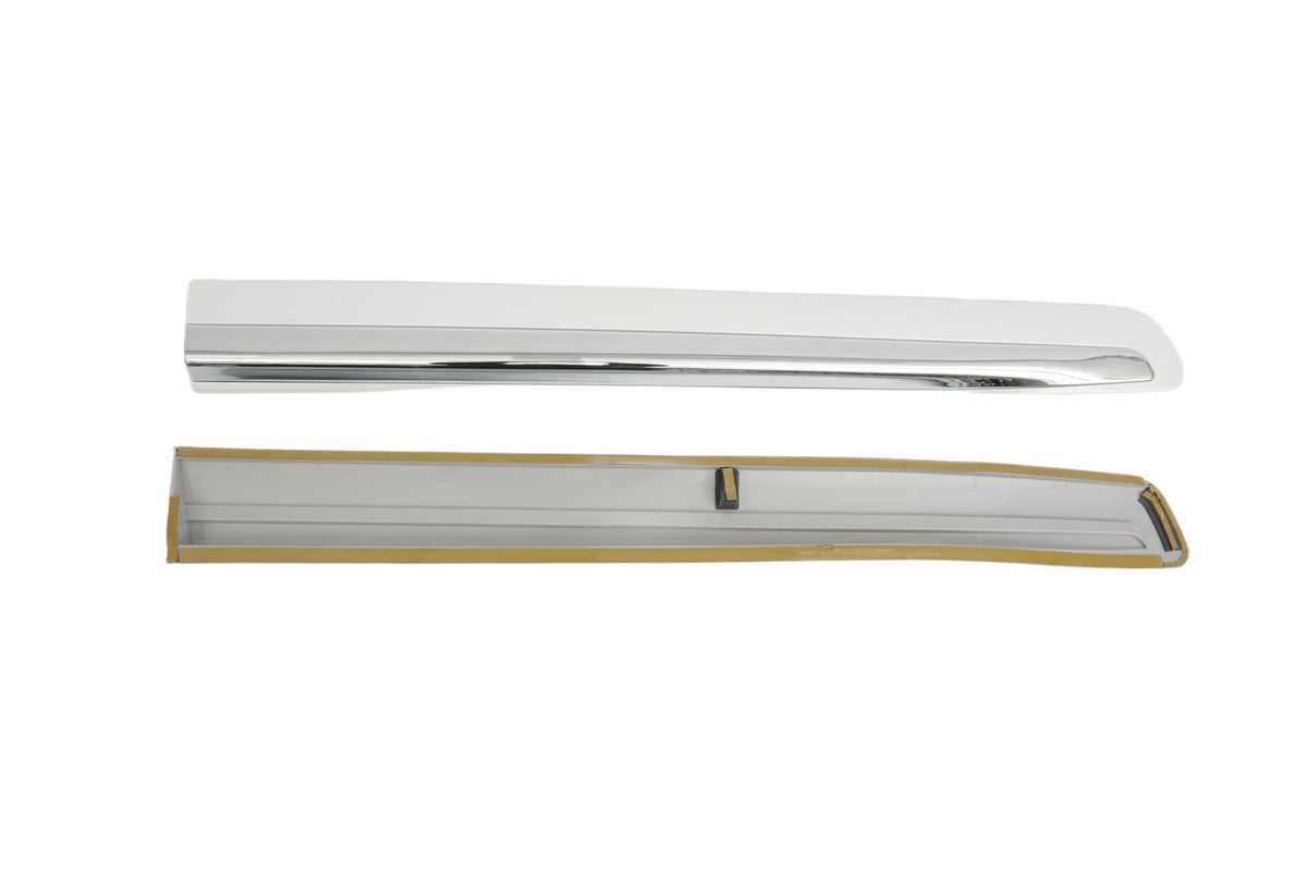 LX570 2012 Door Stripe