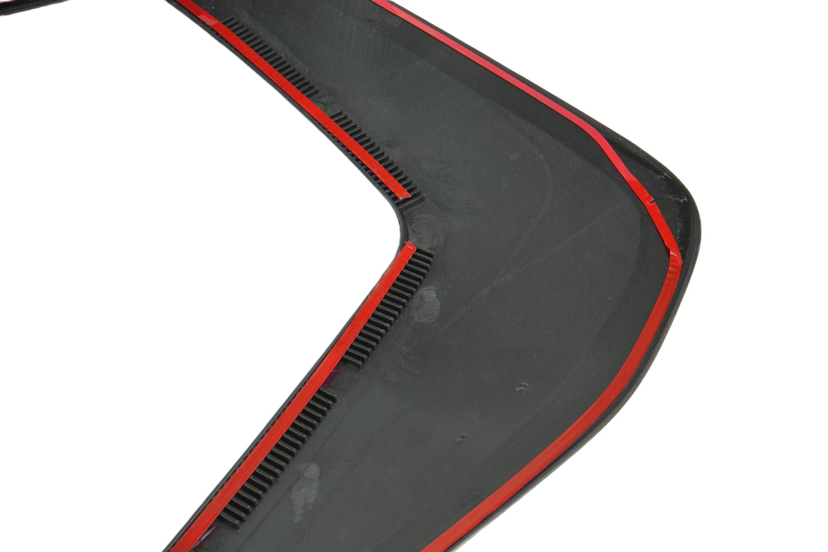 Rear spoiler led