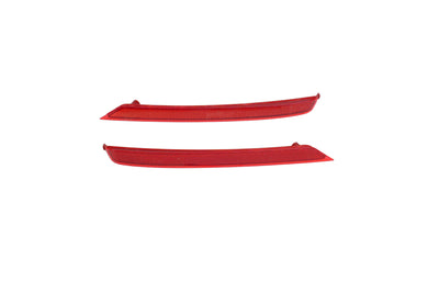 Rear bumper reflector