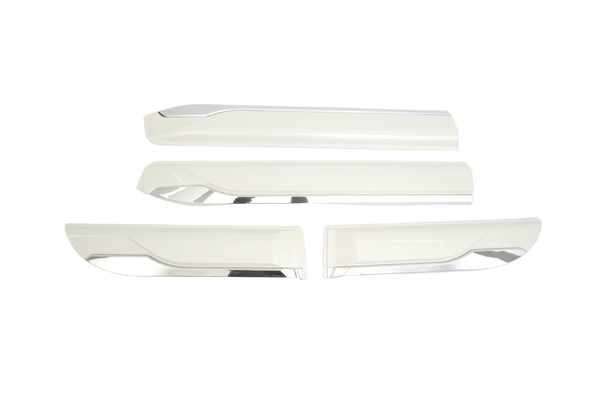 Door Stripe (Half Chrome)