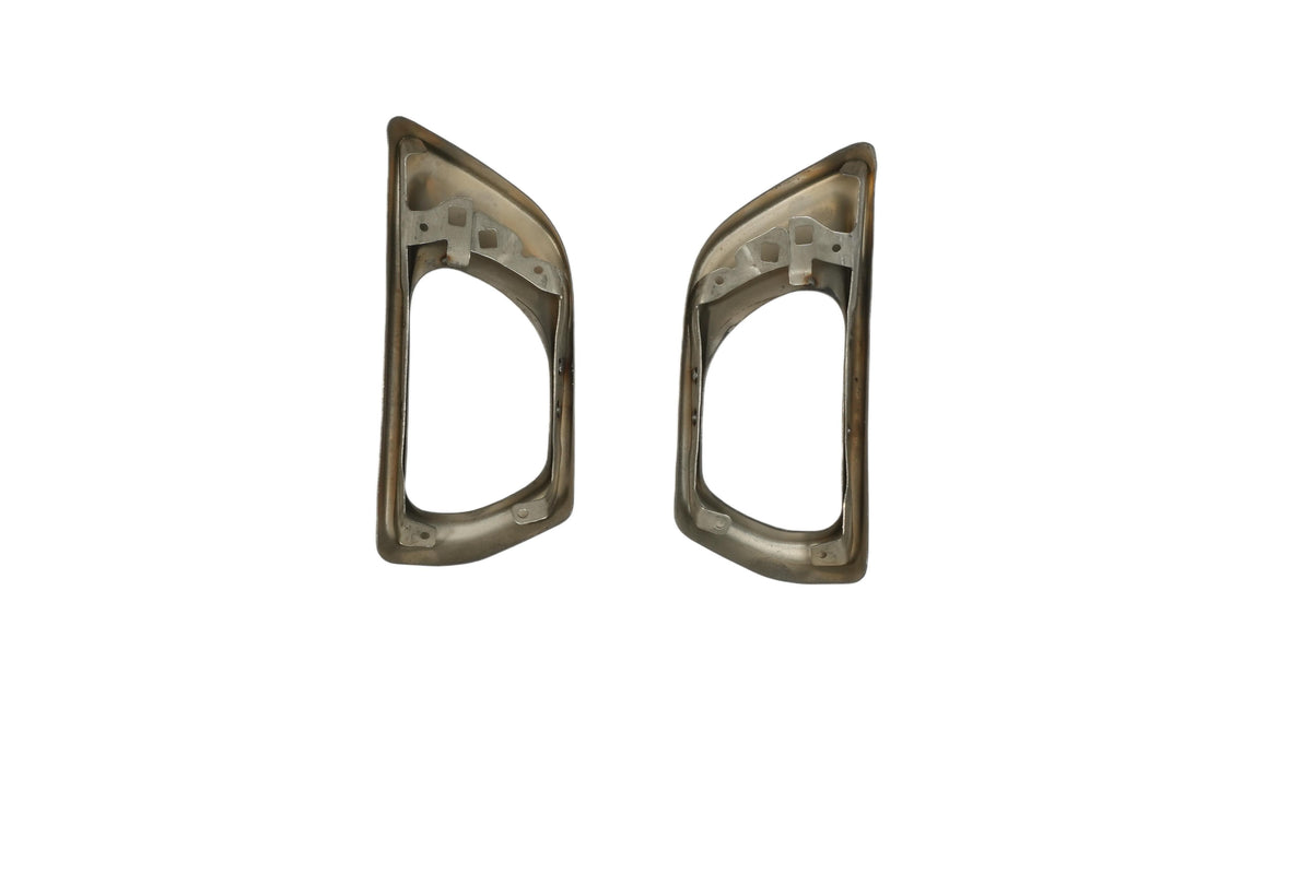 2021Tail Throat Stripe